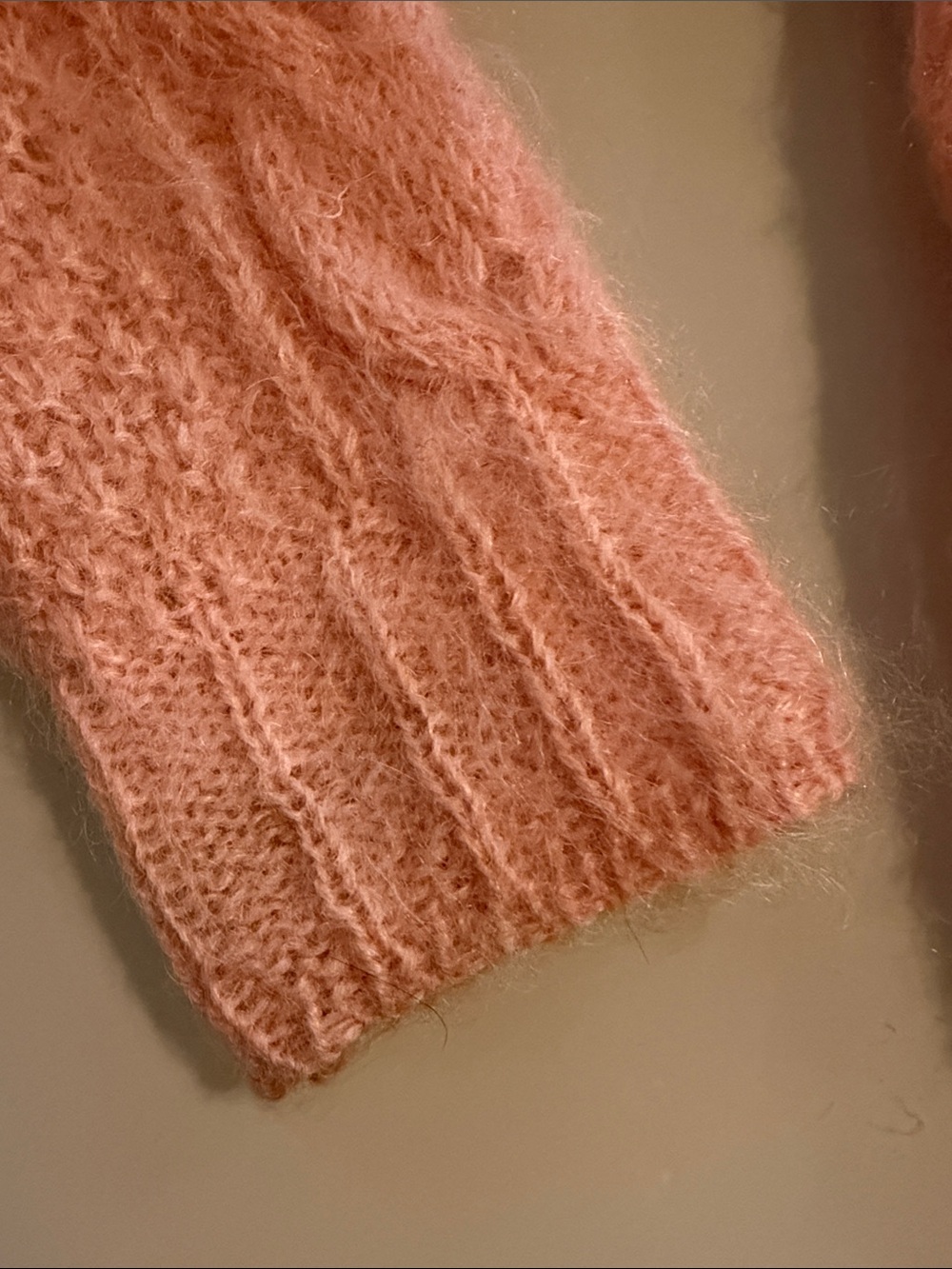 United Colors of Benetton Peach-Pink Cable Knit Button Cardigan - size 50 - Picture 6 of 9